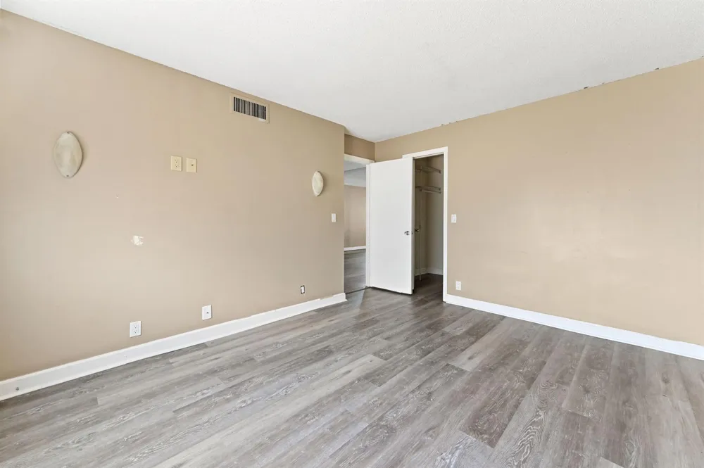 4080 Tivoli Court #202 Lake Worth, FL 33467