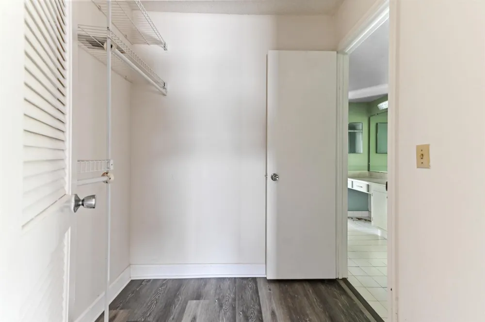 4080 Tivoli Court #202 Lake Worth, FL 33467