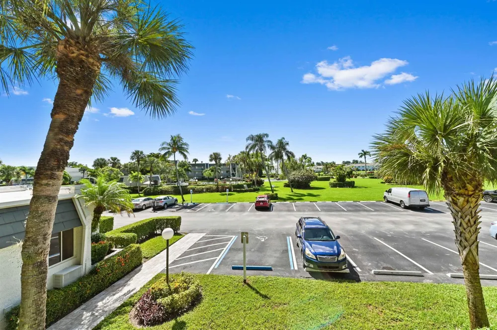 4080 Tivoli Court #202 Lake Worth, FL 33467
