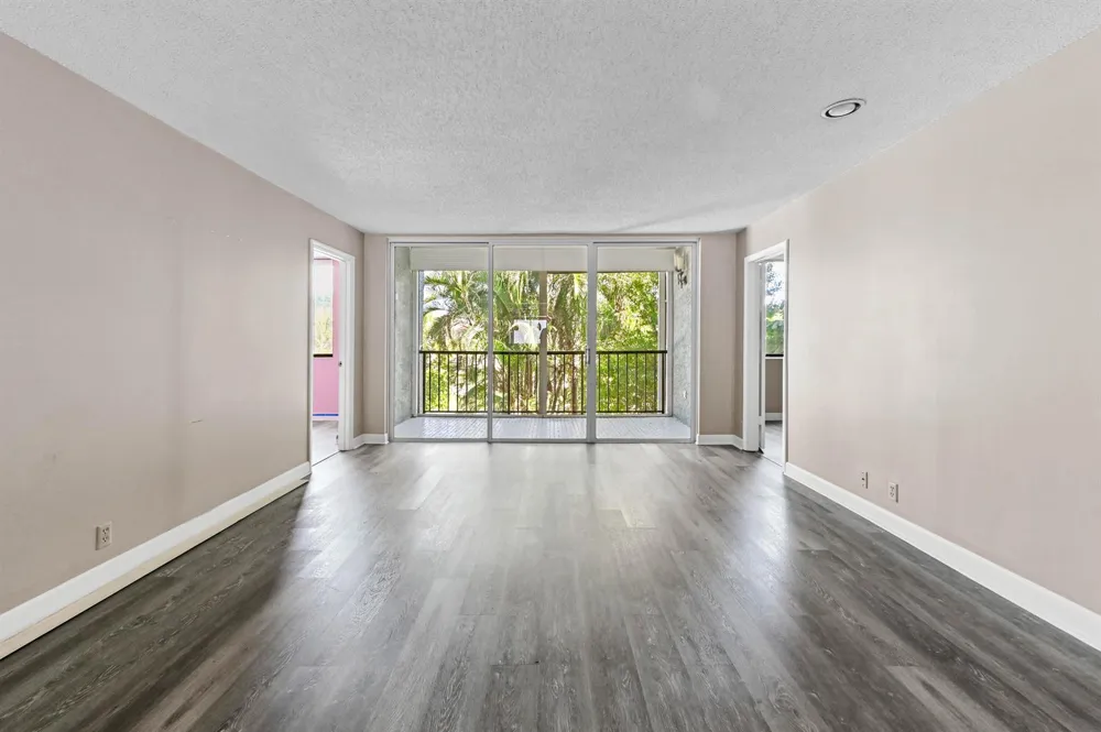 4080 Tivoli Court #202 Lake Worth, FL 33467