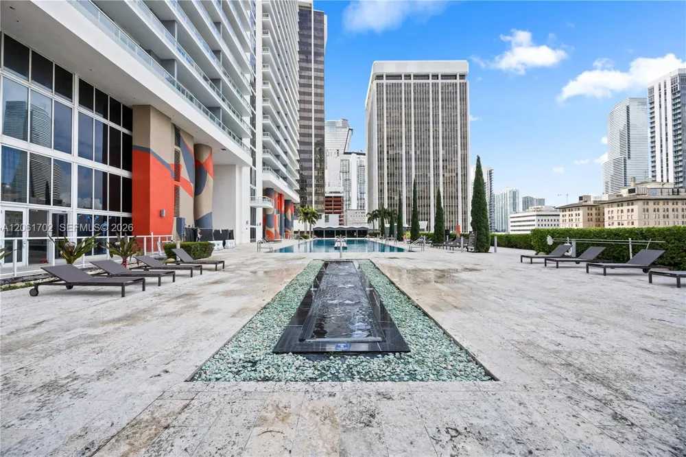 50 Biscayne Blvd #4706 Miami, FL 33132