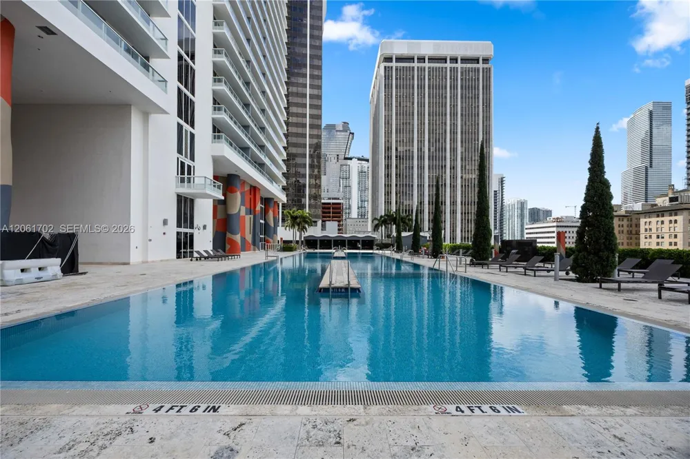 50 Biscayne Blvd #4706 Miami, FL 33132