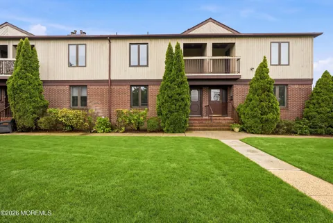108 Neptune Avenue #C