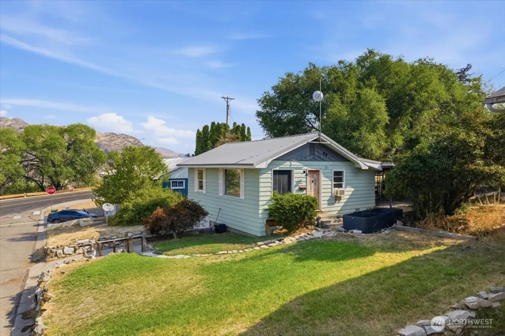 807 Birch Street Coulee Dam, WA 99116