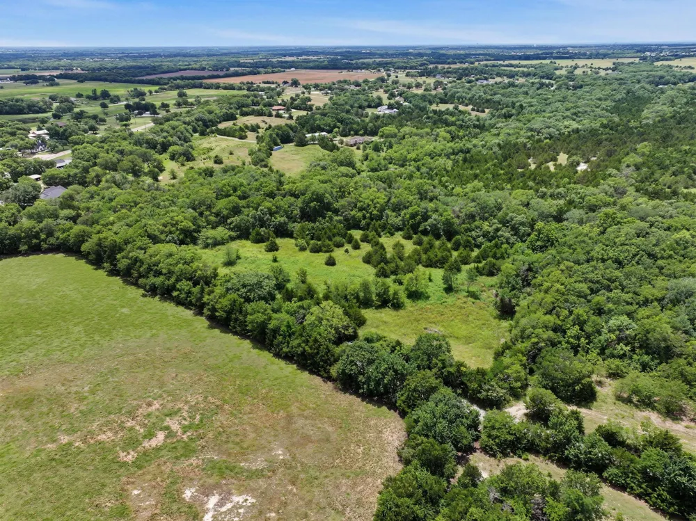 4 County Road 4435 Trenton, TX 75490