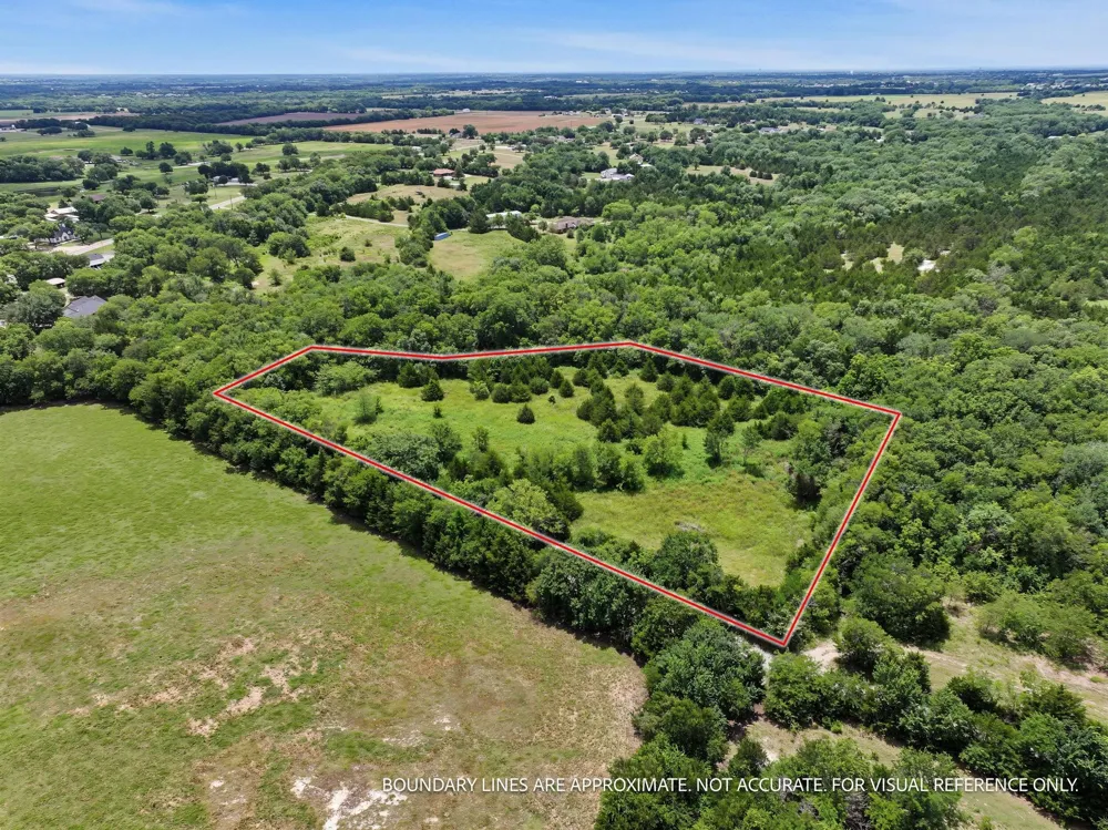 4 County Road 4435 Trenton, TX 75490