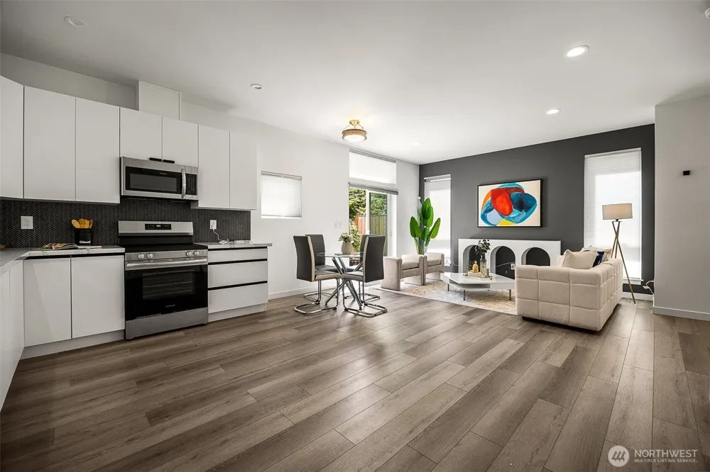 5984 B 26th Avenue SW Seattle, WA 98106