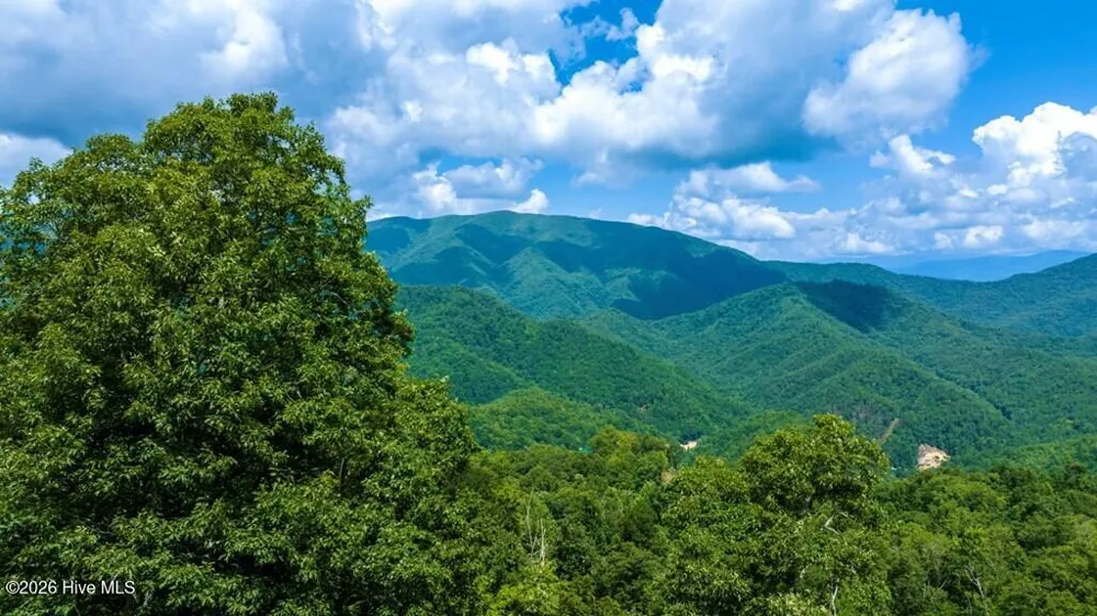 235 Rios Drive Bryson City, NC 28713