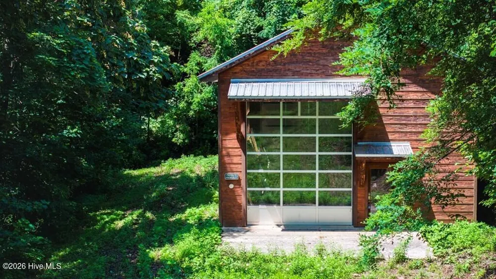 235 Rios Drive Bryson City, NC 28713