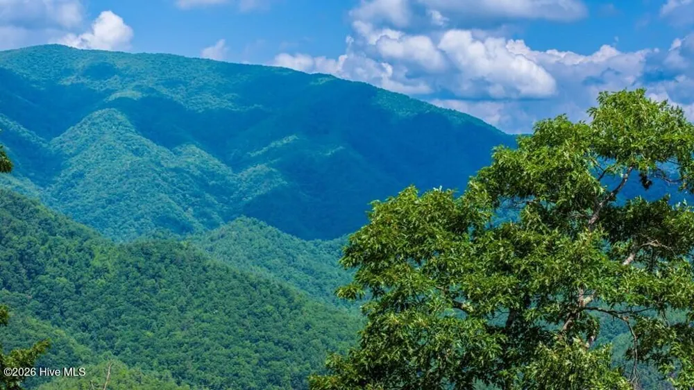 235 Rios Drive Bryson City, NC 28713