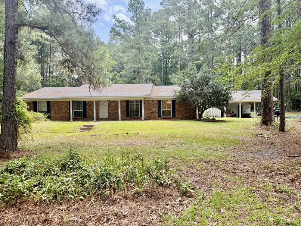447 Burrow Lane Cotton Valley, LA 71018