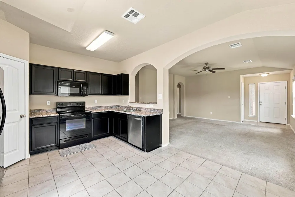 1525 Birmingham Drive Seguin, TX 78155
