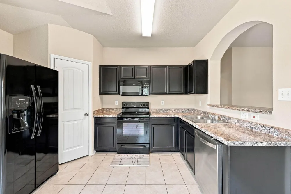 1525 Birmingham Drive Seguin, TX 78155