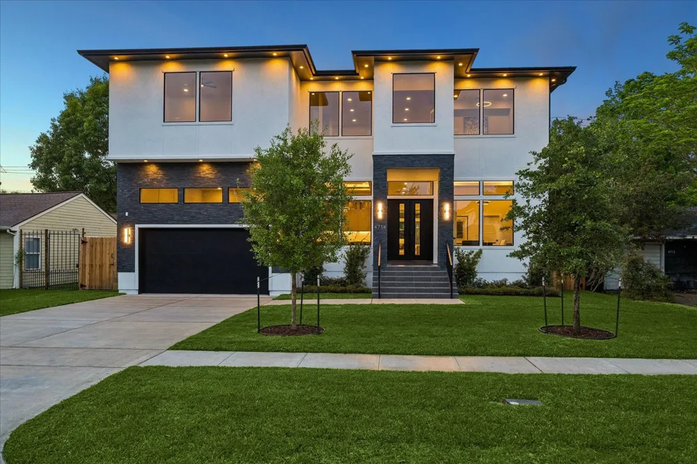 4714 Tamarisk Street Bellaire, TX 77401