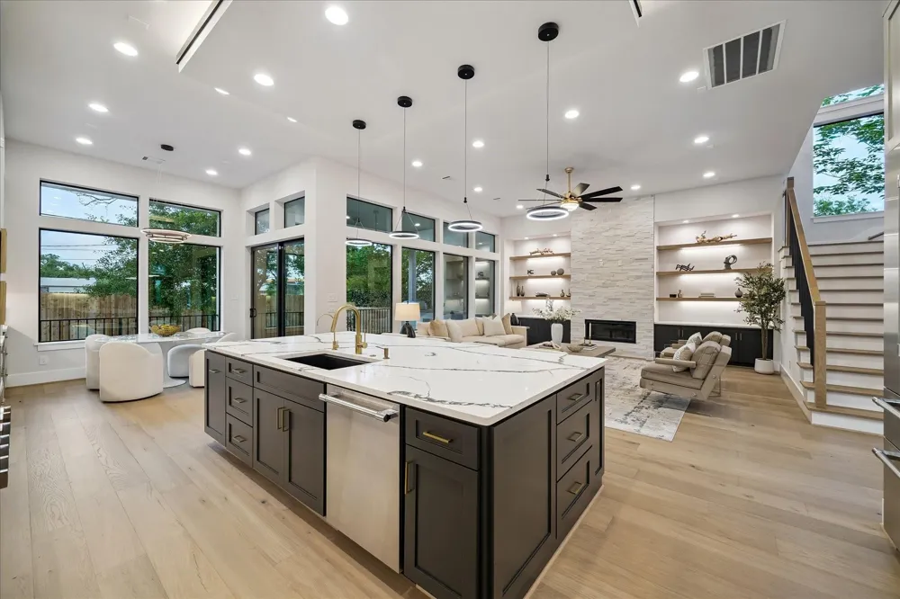 4714 Tamarisk Street Bellaire, TX 77401