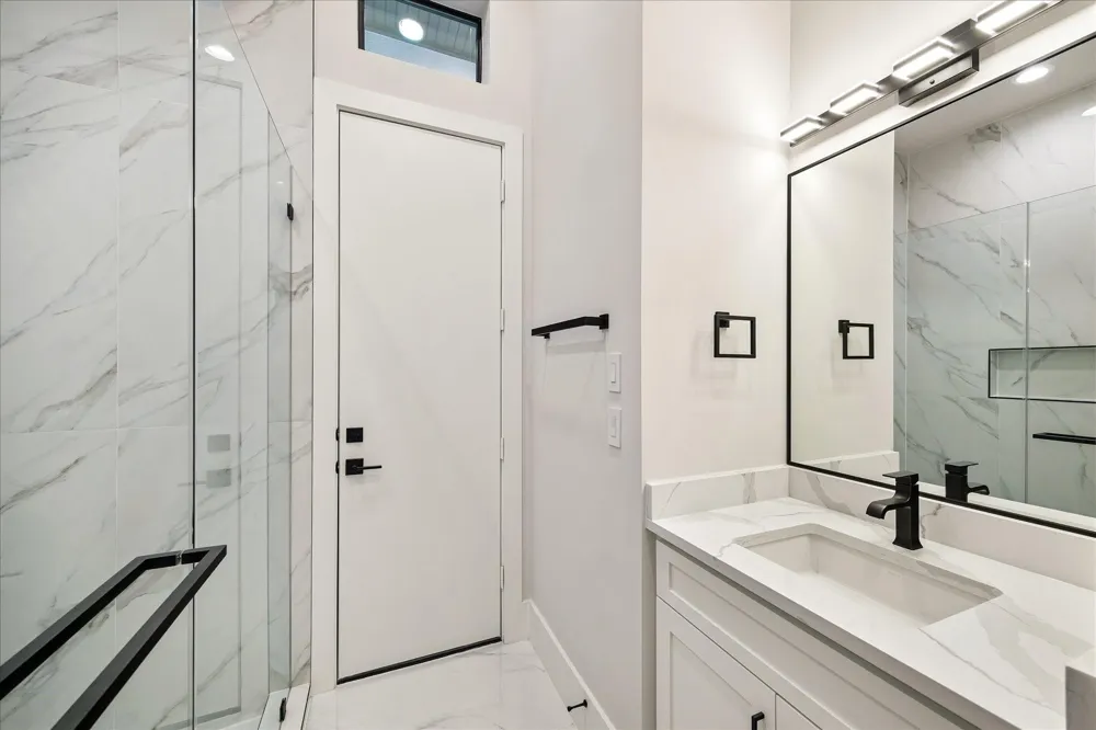 4714 Tamarisk Street Bellaire, TX 77401