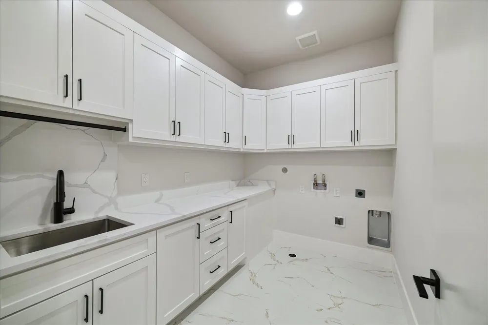 4714 Tamarisk Street Bellaire, TX 77401