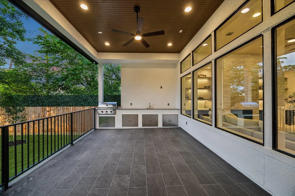 4714 Tamarisk Street Bellaire, TX 77401