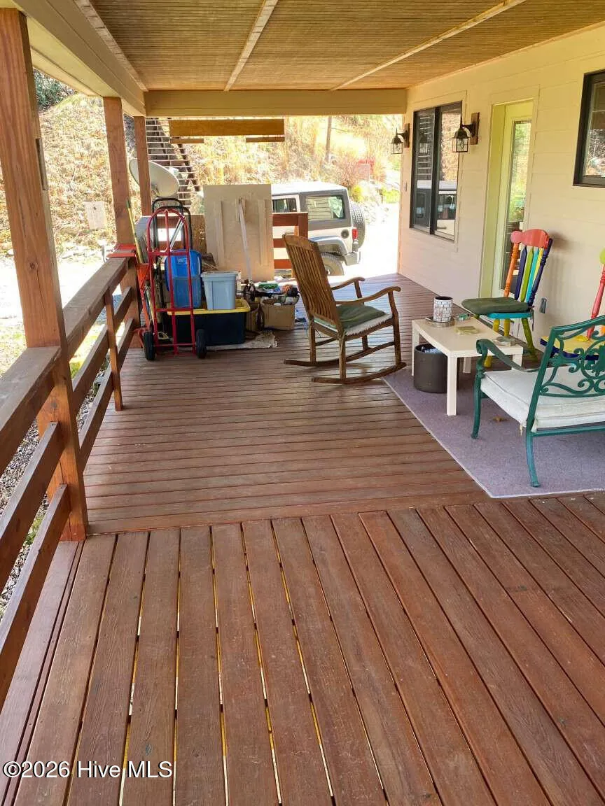 1491 Snowbird Road Robbinsville, NC 28771