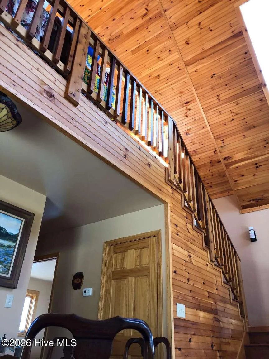 1491 Snowbird Road Robbinsville, NC 28771