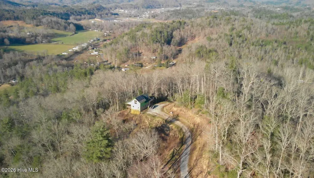 1491 Snowbird Road Robbinsville, NC 28771
