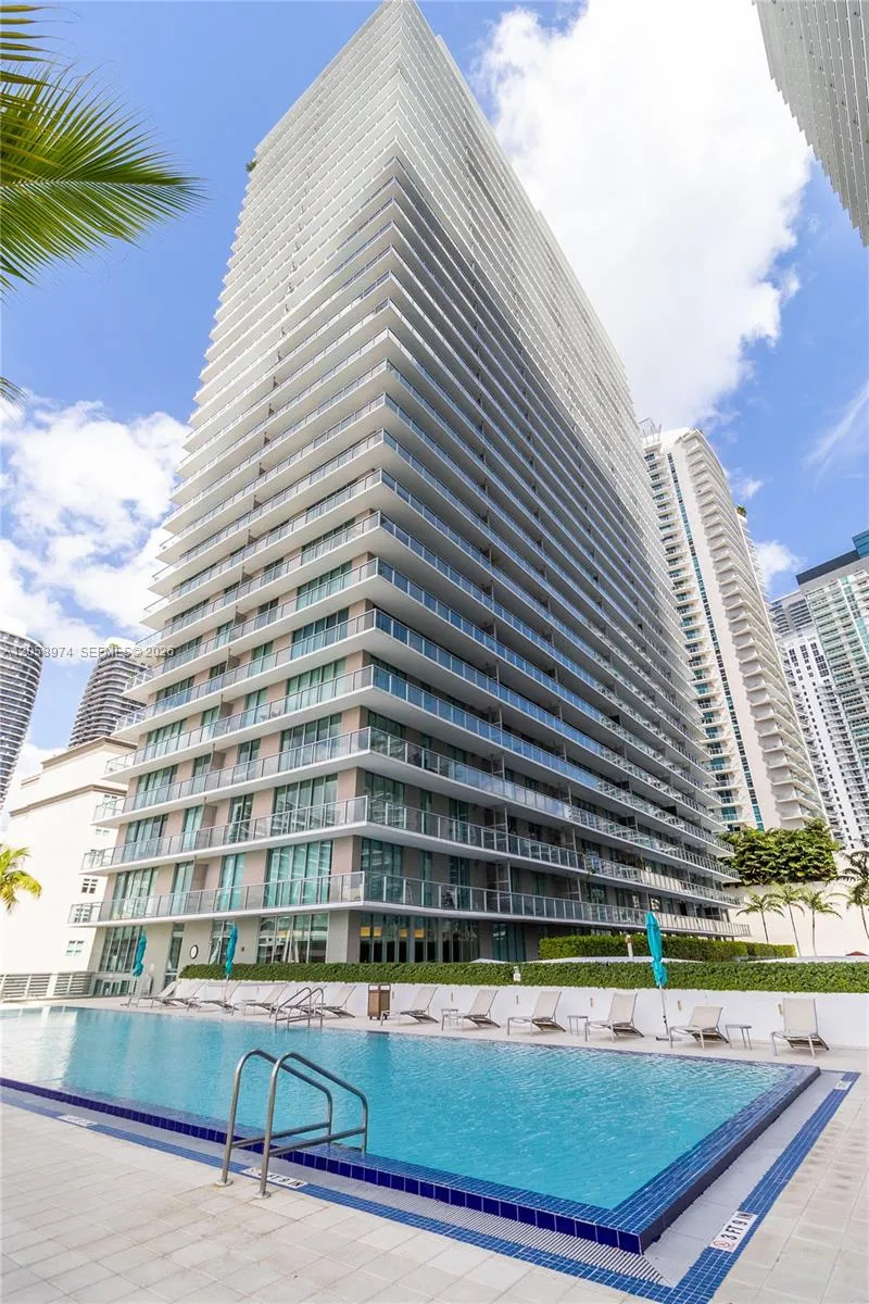 1111 SW 1st Ave #2423-N Miami, FL 33130