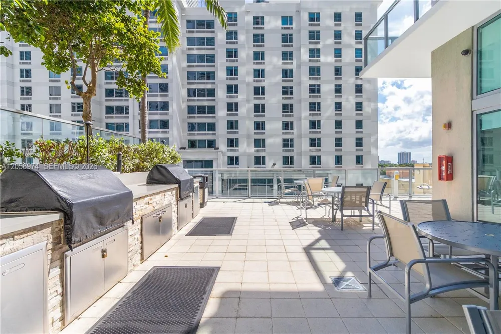 1111 SW 1st Ave #2423-N Miami, FL 33130