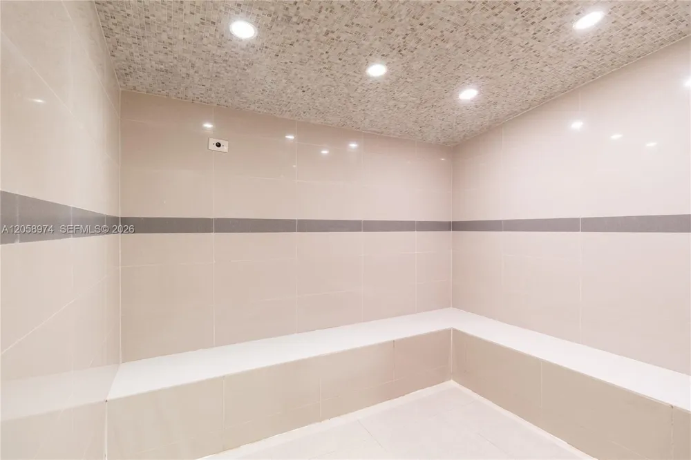 1111 SW 1st Ave #2423-N Miami, FL 33130