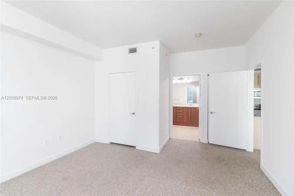 1111 SW 1st Ave #2423-N Miami, FL 33130