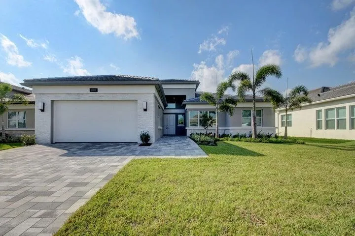 12832 Veneto Springs Drive Boynton Beach, FL 33473