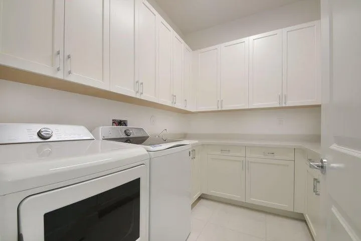 12832 Veneto Springs Drive Boynton Beach, FL 33473