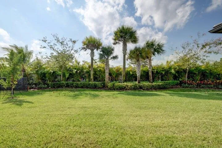 12832 Veneto Springs Drive Boynton Beach, FL 33473