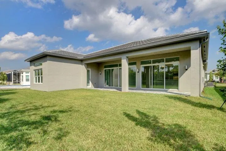 12832 Veneto Springs Drive Boynton Beach, FL 33473