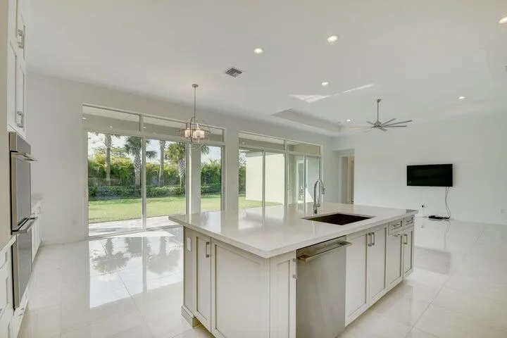 12832 Veneto Springs Drive Boynton Beach, FL 33473