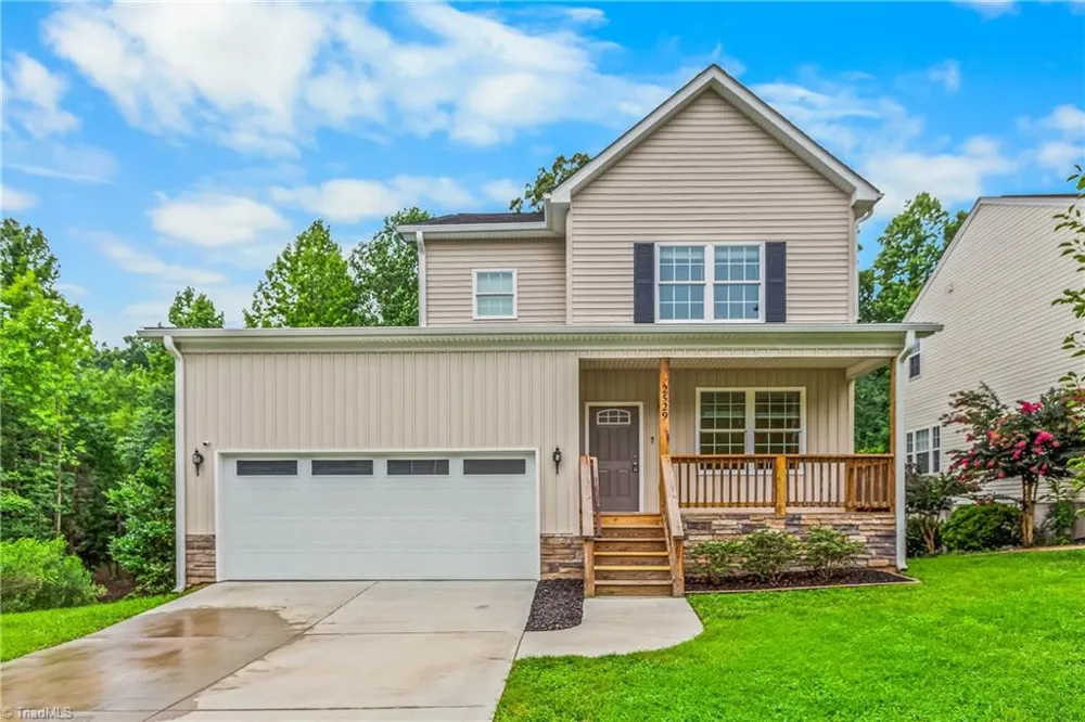 2529 Fiddlers Glenn Drive Winston-Salem, NC 27127
