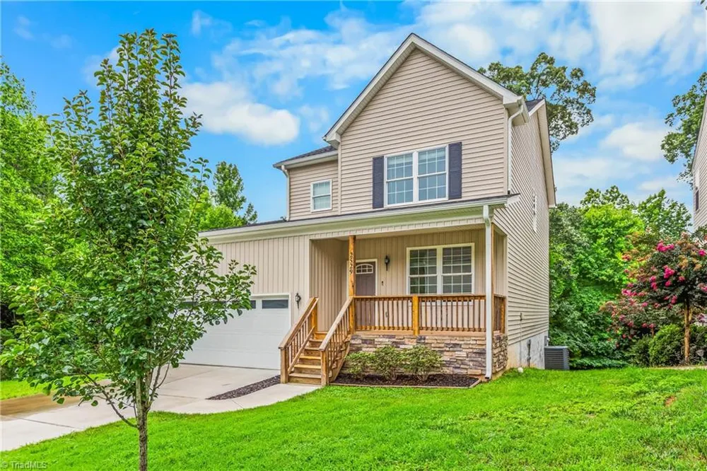 2529 Fiddlers Glenn Drive Winston-Salem, NC 27127