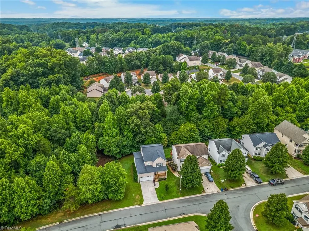 2529 Fiddlers Glenn Drive Winston-Salem, NC 27127