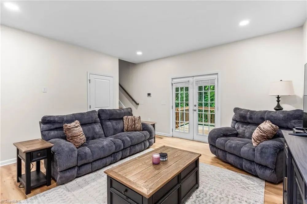 2529 Fiddlers Glenn Drive Winston-Salem, NC 27127