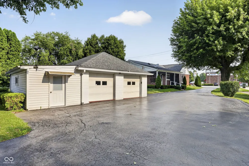 5037 W Us Highway 52 Highway W New Palestine, IN 46163