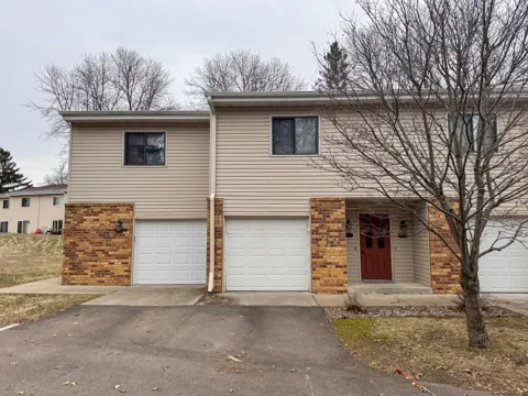 17562 Pond Circle
