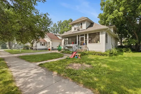 711 7th Street