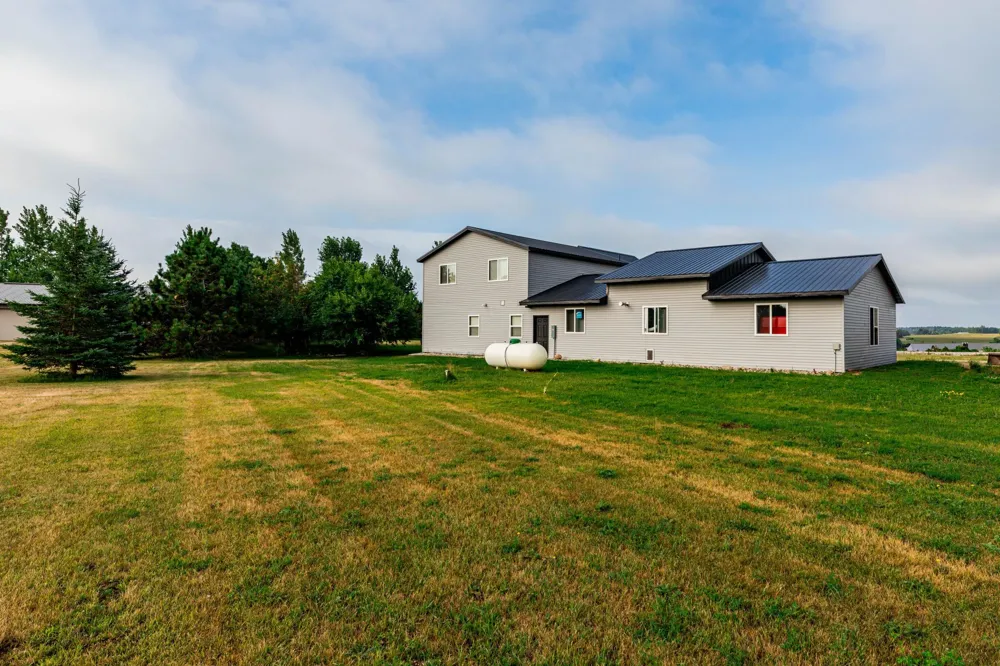 20193 Cassidy Lane Audubon, MN 56511