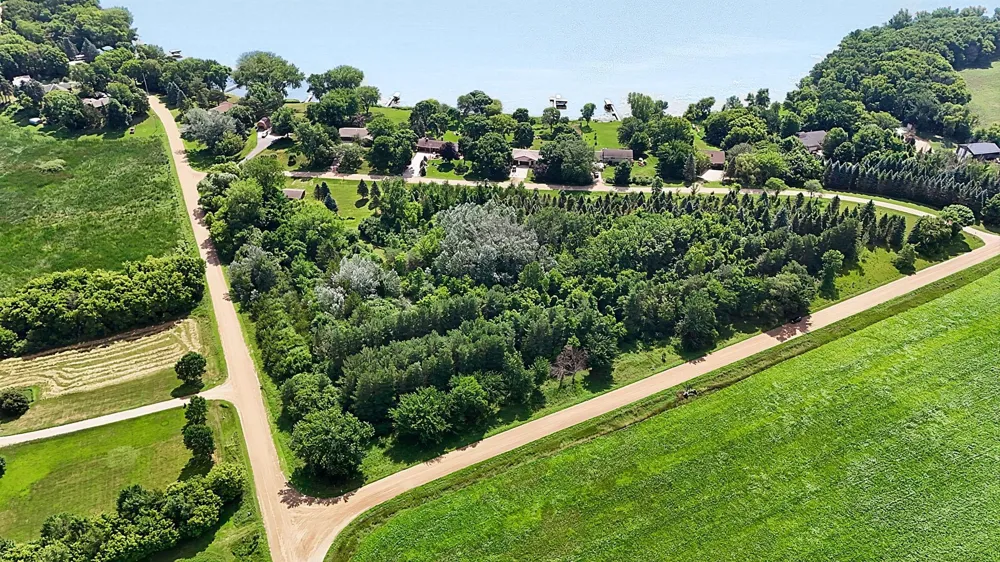 xx Imhoff Avenue SW Howard Lake, MN 55349