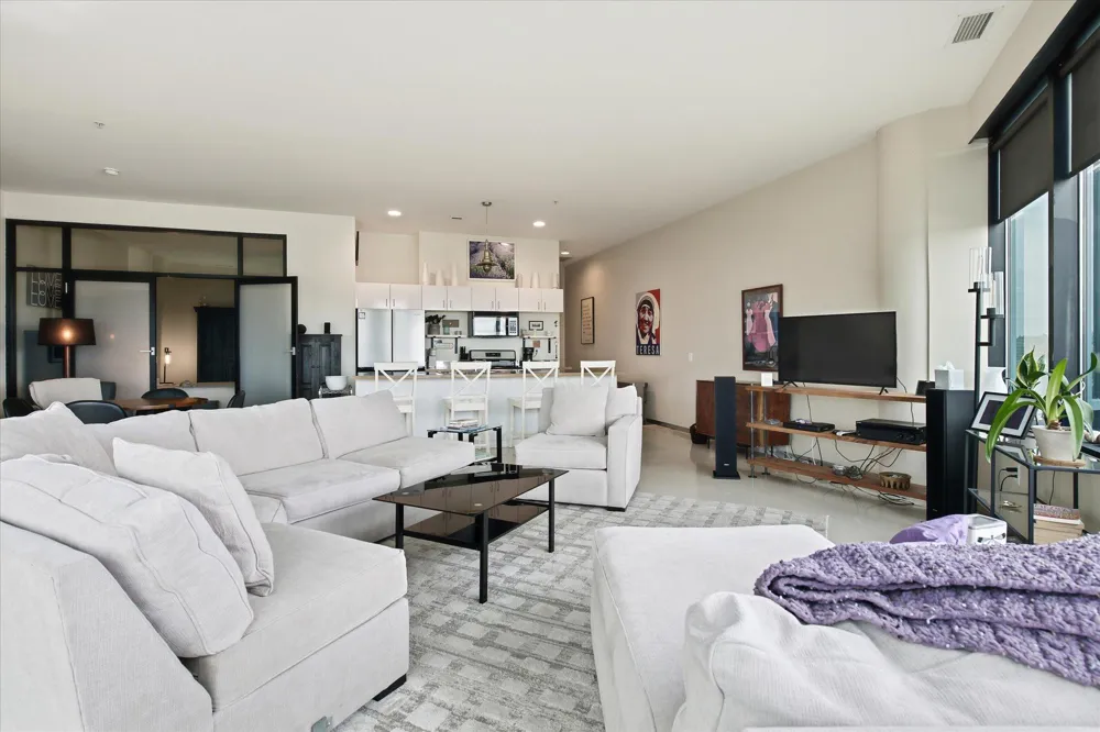 5601 Smetana Drive #512 Minnetonka, MN 55343
