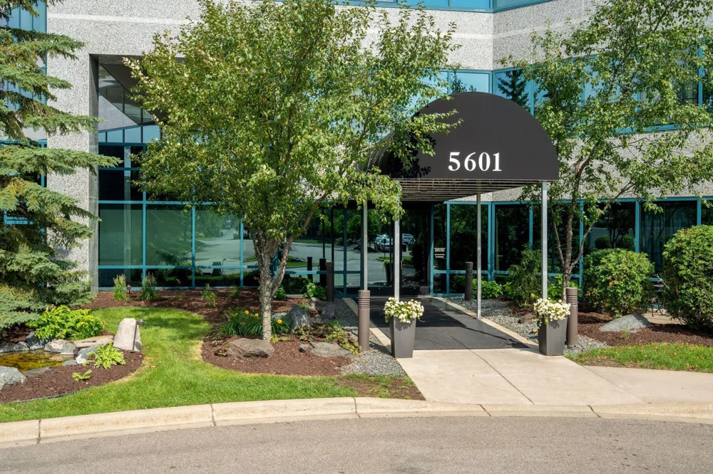 5601 Smetana Drive #512 Minnetonka, MN 55343
