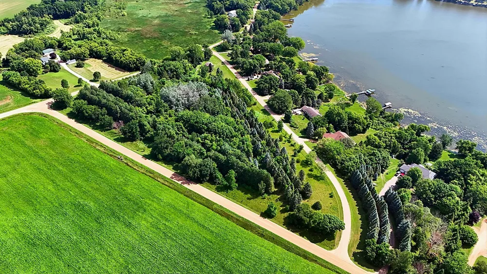 xx Ingram Avenue SW Howard Lake, MN 55349