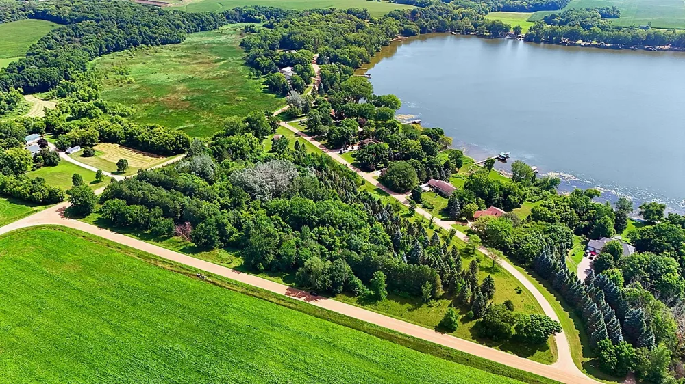 xx Ingram Avenue SW Howard Lake, MN 55349