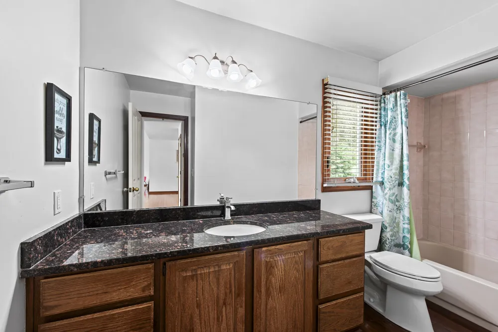 4877 Davis Court Troy, MI 48085