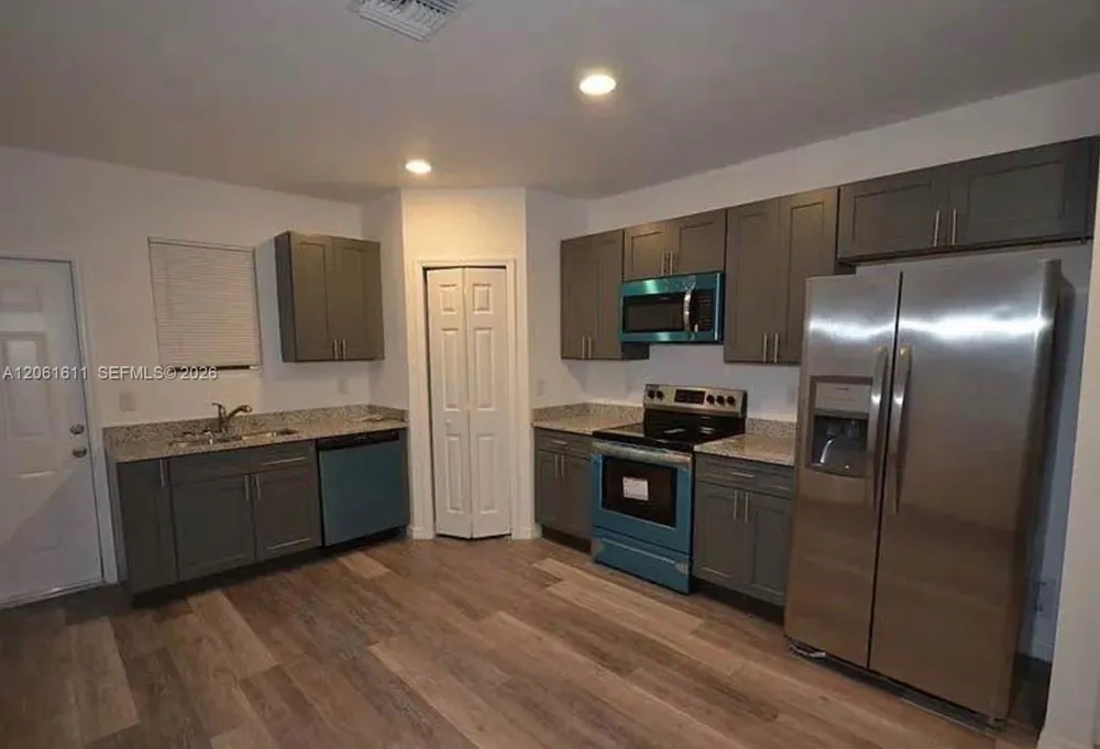 2221 Carver Ave #N/A Fort Myers, FL 33916