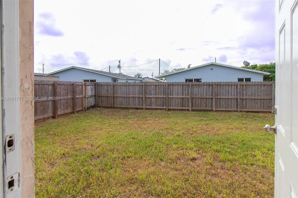 455 NW 14th St Florida City, FL 33034